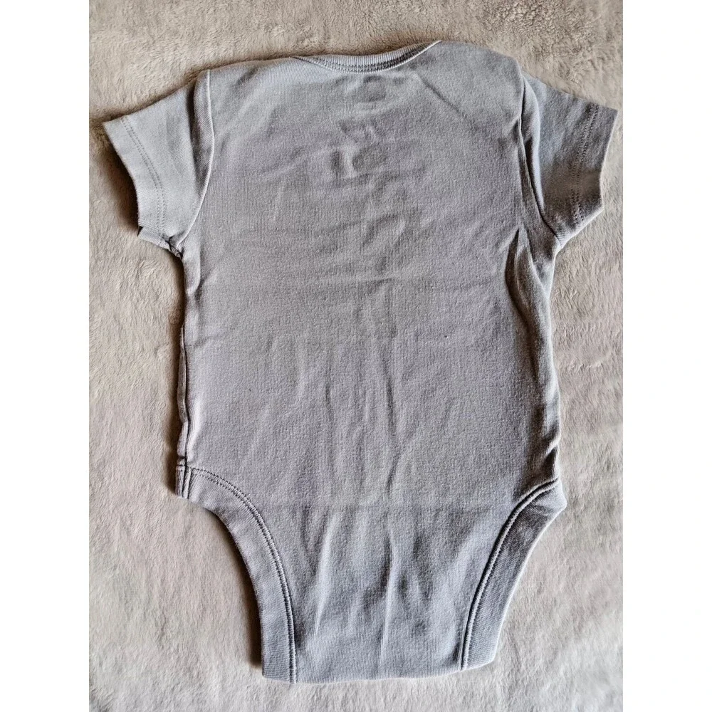 Shirt 3 to 6 months Old Navy Baby boy Gray Alligator infant wear outfit